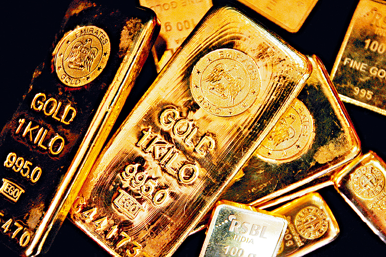 金價自10月中旬創下每盎司4380美元的歷史新高後遇阻,日前更一度跌穿4000美元大關。