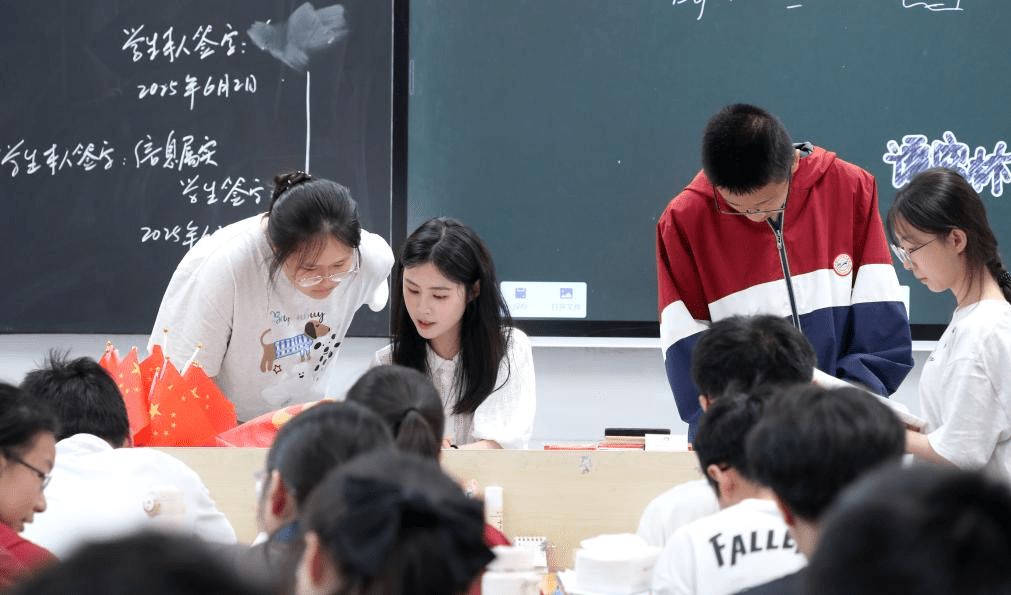 內地高考將於下月7日至8日舉行。 新華社 內地高考將於下月7日至8日舉行。 新華社