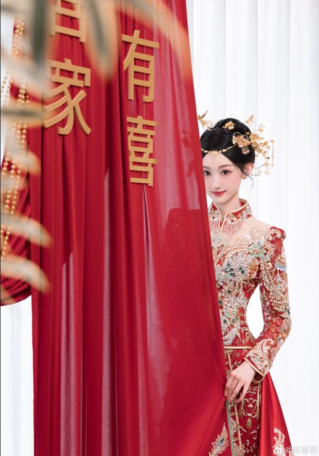 陳雪凝和李瑞濱17日在山西舉行婚禮。微博