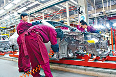 ■乘用車方面,3月產銷量按年分別跌5%和6.9%。