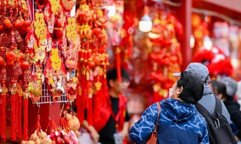 深圳愛國路迎春花市開幕。微信@深圳大件事