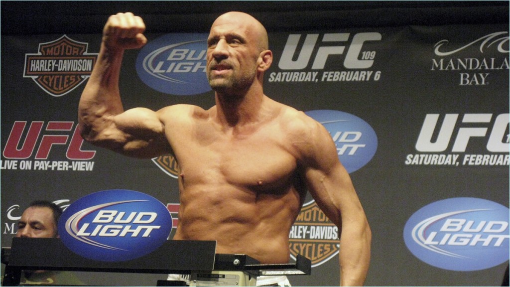 馬克高文是UFC早期名將,連奪第10、11和12三屆冠軍。AP