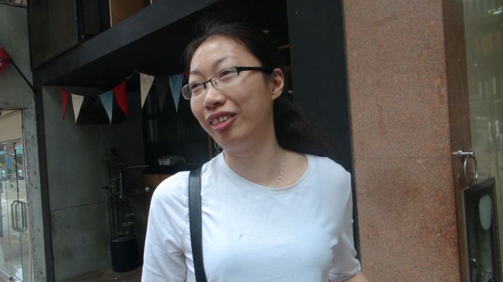 鄰居李女士。林思明攝