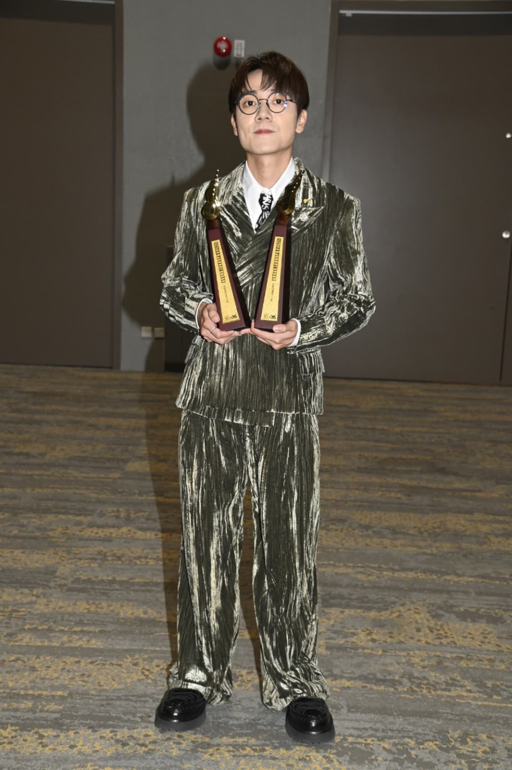 笑稱「唔記得單身咗幾多年」。