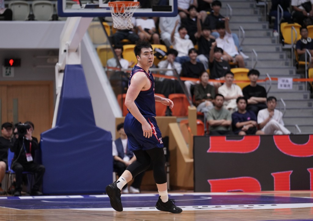 盧藝文射落12分。香港金牛圖片