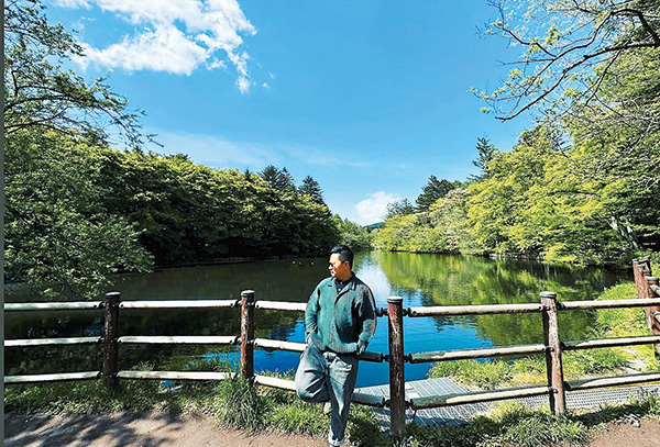 夏天遊走輕井澤，四處都是綠油油的景致，雲場池、白絲瀑布和石之教堂都是必去的打卡位。