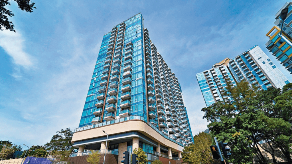 黄金海湾连环沽 每呎见1.45万