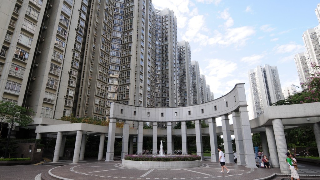 政府抽查蓝田汇景花园11座居民检测证明。资料图片