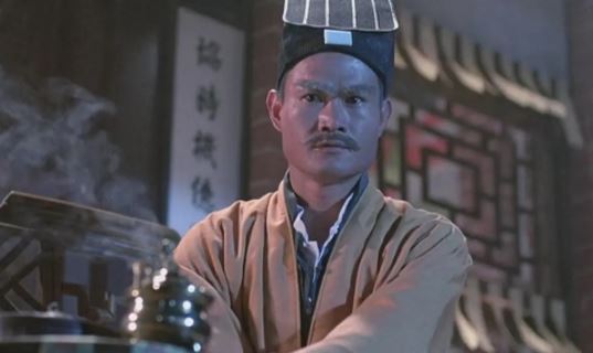 楊紹鴻承諾林正英講對白用配音,武打場面盡量做得仔細,氹回對方。 楊紹鴻承諾林正英講對白用配音,武打場面盡量做得仔細,氹回對方。