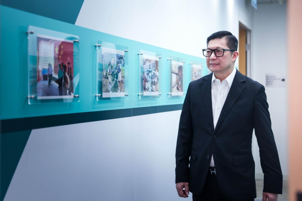 鄧炳強表示，政府希望籍着今次國際刑警全體大會，發揮香港作「超級聯繫人」角色。