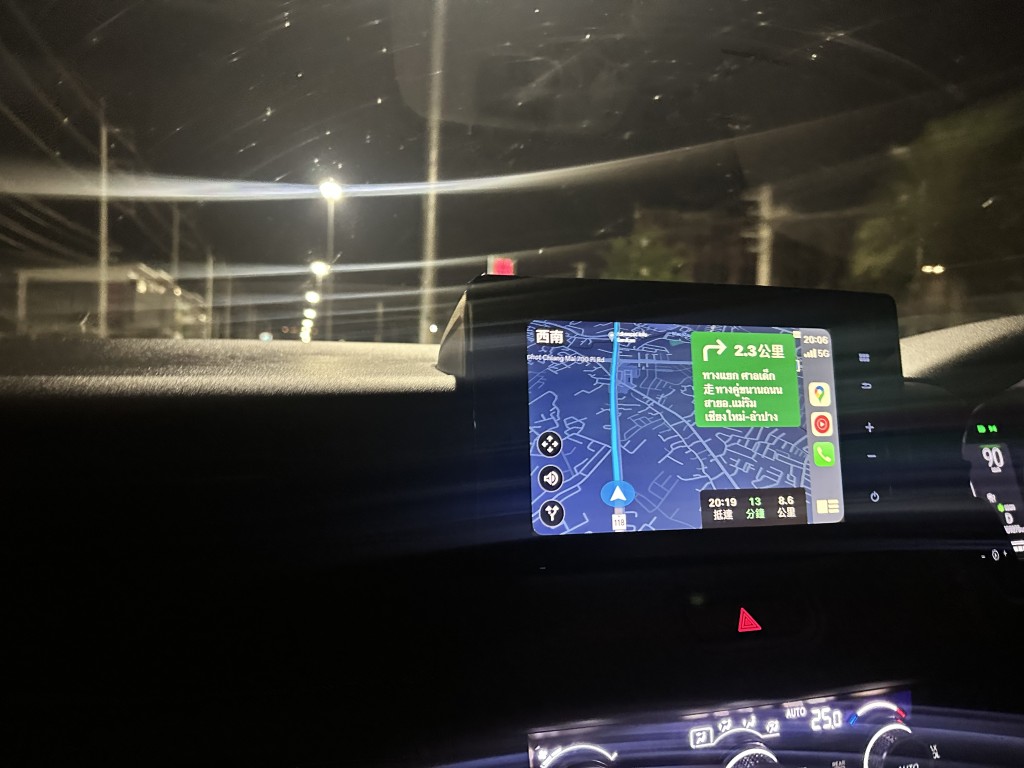 Honda HR-V備有Carplay，可以連接電話的Google Map，睇地圖更方便，對於自駕遊特別有用，語音提示是廣東話。