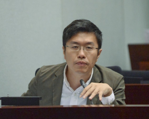 區諾軒提出中止待續議案,在建制派反對下被否決。資料圖片
