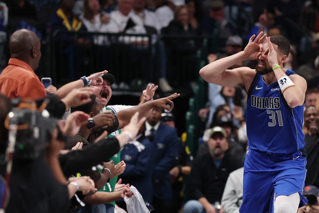 奇利湯遜以2809球超越連納登三分榜第4。AFP