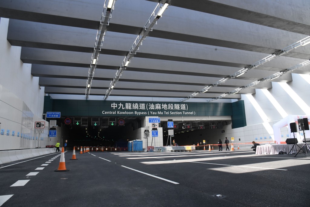 中九龍繞道（油麻地段）有一條長約3.9公里隧道，採用雙程三線分隔車道設計。資料圖片