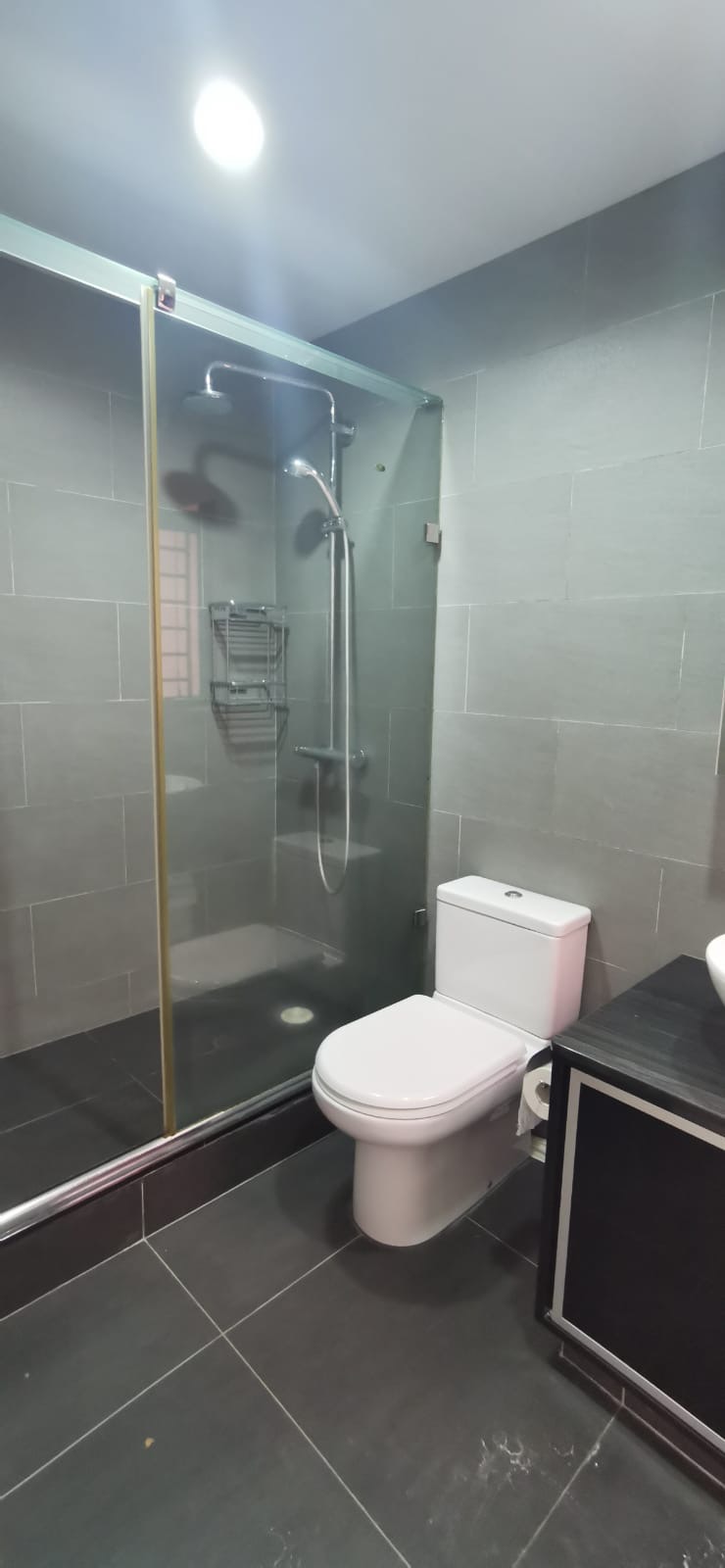 浴室採乾濕分離設計，易於打理清潔。