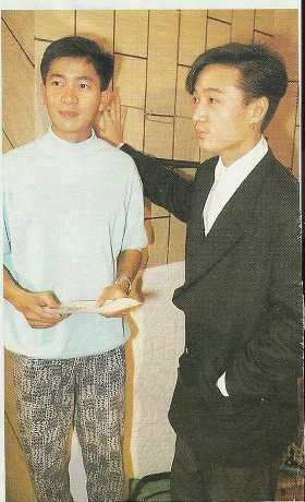 辉煌成绩已故陈百强当年参加东京音乐节，演唱的《偏偏喜欢你》由周启生编曲，周启生更做埋有几十人嘅日本大乐队指挥，讲起都自豪。