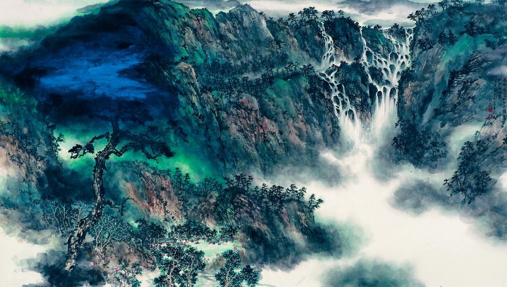 ■展覽會場大熒幕顯示的水墨畫，正是陳勉良作品《夏日飛瀑》。
