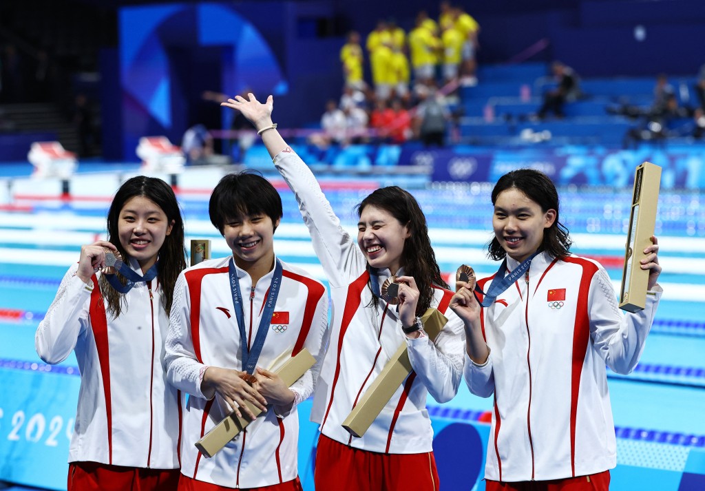 國家隊破亞洲紀錄奪女子4X100米自由泳接力銅牌。Reuters