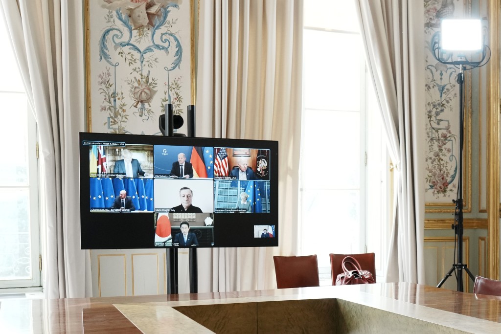 G7領袖與烏克蘭總統澤連斯基周日舉行視像會議。AP圖片