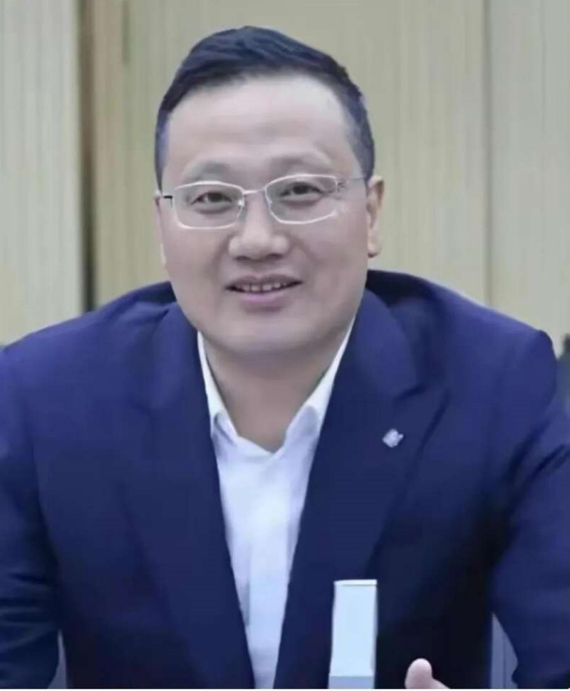 楊種學被免去南京曉莊學院黨委副書記職務。