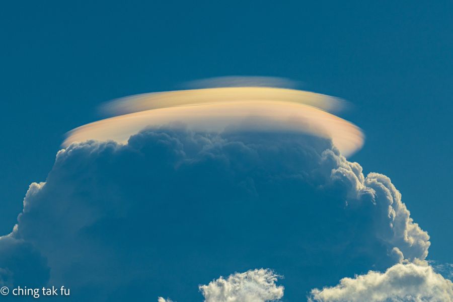 粉嶺的「幞狀雲」。fb「社區天氣觀測計劃 CWOS」FU Ching Tak圖片