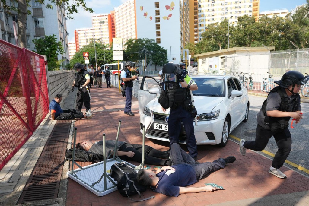 演習在屯門元朗多地舉行,模擬發生一連串事故。警方FB 演習在屯門元朗多地舉行,模擬發生一連串事故。警方FB