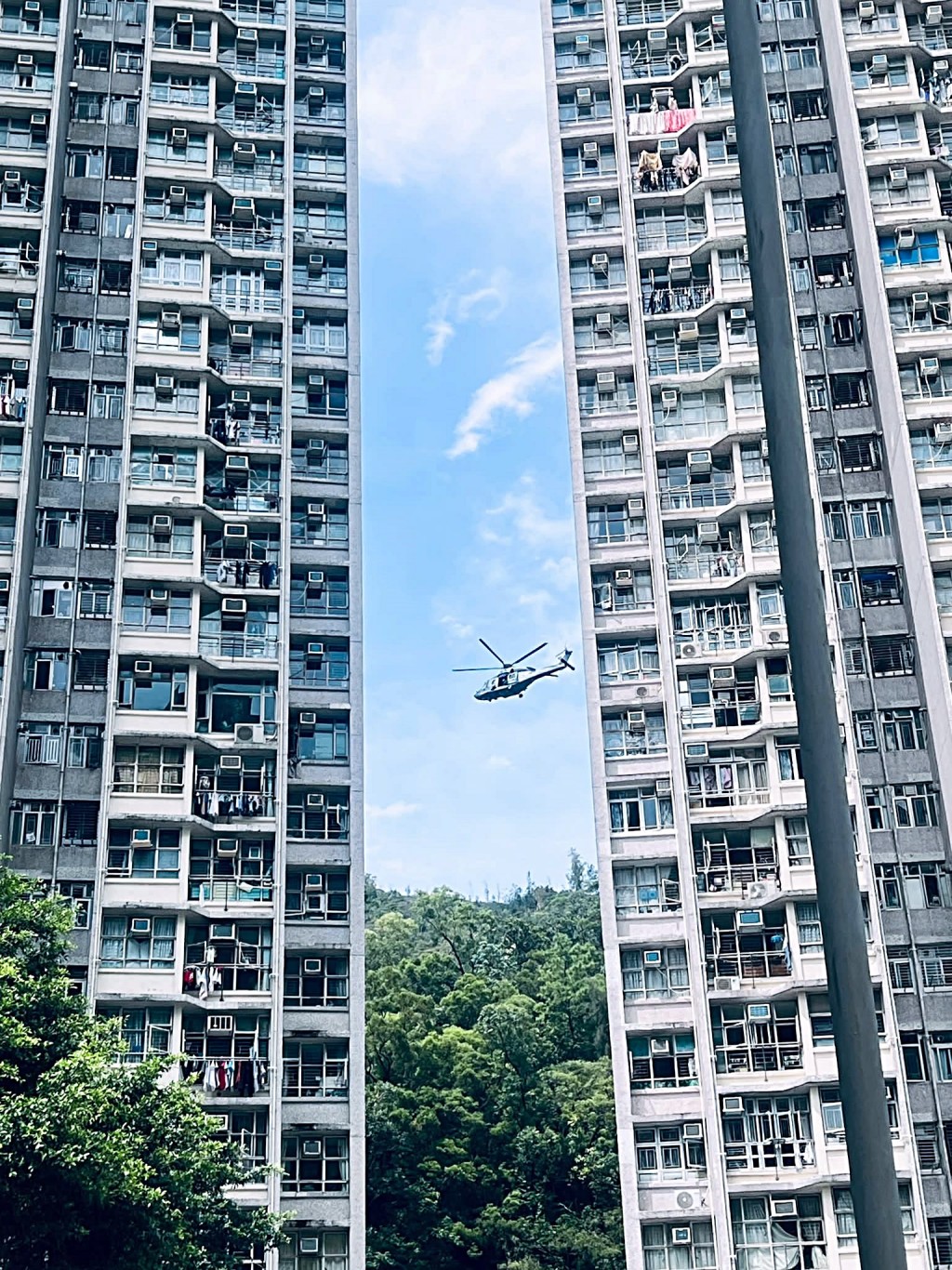 直升机在场搜索。网图 直升机在场搜索。网图