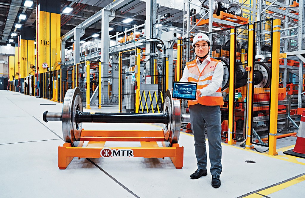 港鐵預計輪對維修需求不斷上升，因此將何文田維修側線改建成「綜合輪對維修中心」。 