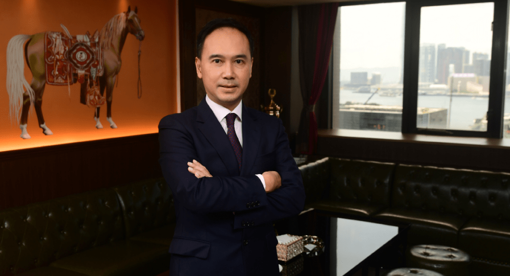 歐沚軒指冀縮短強拍統一業權時間。