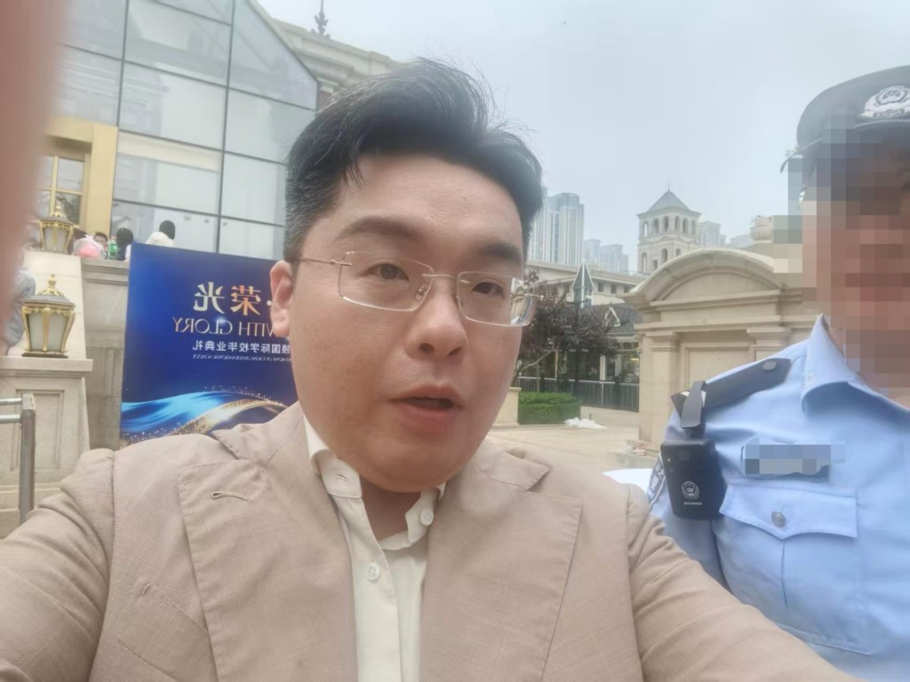 新郎許晟博律師已就事件控告酒店。 新郎許晟博律師已就事件控告酒店。