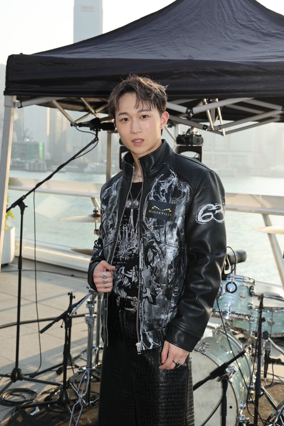 Teller（圖）孖范卓賢加盟MakerVille。