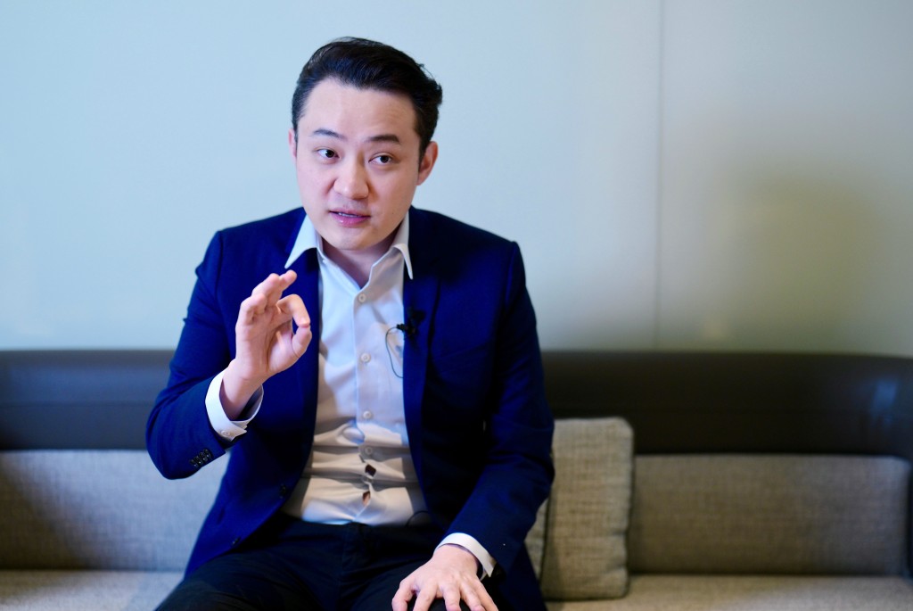 孙宇晨形容自己是超人来拯救今次金融事件。（苏正谦摄）