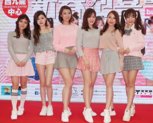 新春限定組合「泡泡女孩」,左至右:鄺漫妮、孫樂瑤、麥紫莉、何千錞、張若錡、楊卓欣。