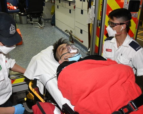 男子受傷送院。
