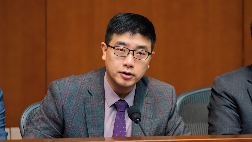 報道稱李浩然缺席立法會主席選舉遭李慧琼「照肺」，李浩然指失實報道。李浩然FB圖片