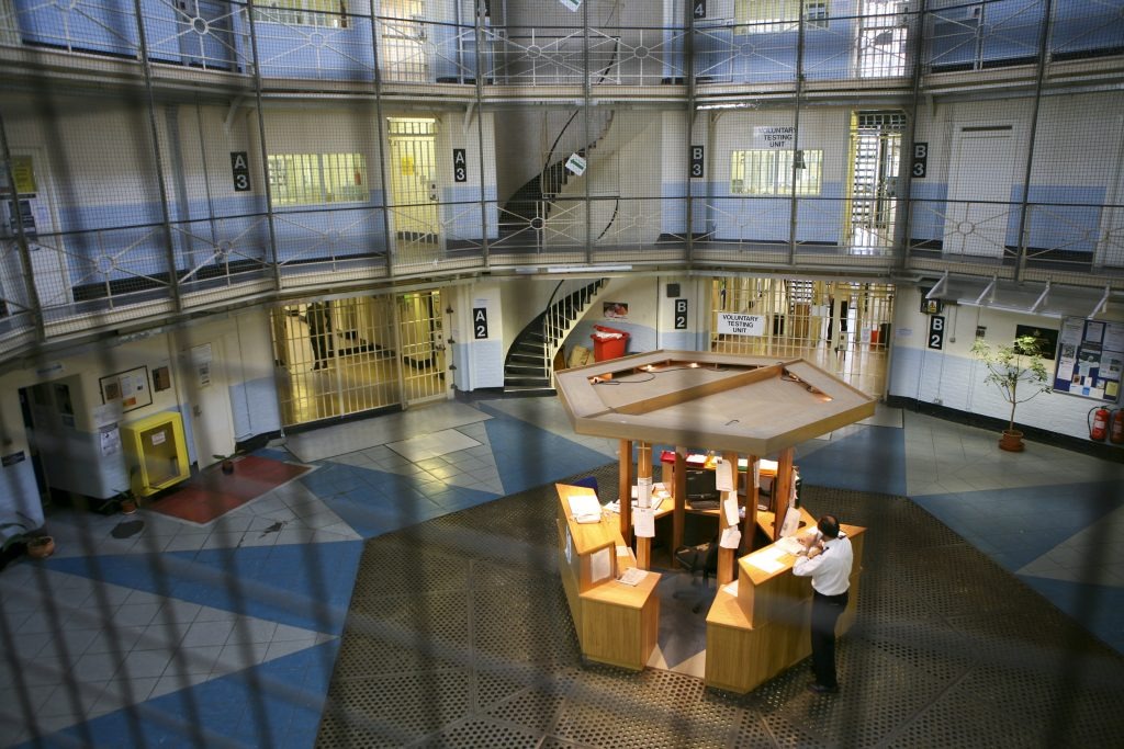 倫敦旺茲沃斯監獄內貌。網圖