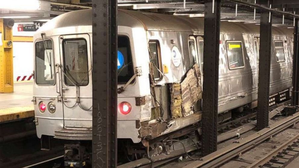 紐約撞地鐵，網傳撞損的列車。