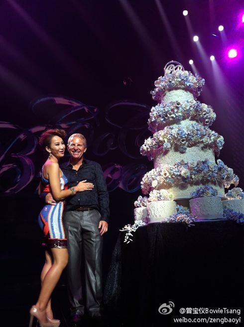 已故天后李玟（Coco）与丈夫Bruce Rockowitz当年婚礼中的结婚蛋糕也是出自SEVVA。