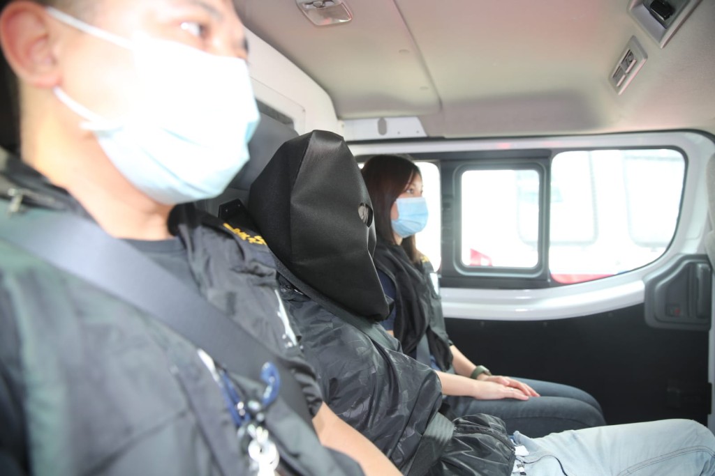 反黑行動共拘捕10人。