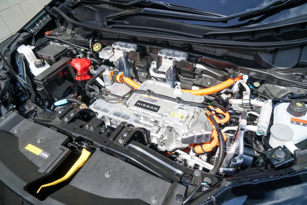 純電動SUV日產Nissan ARIYA本地試駕：B9 Performance搭載91kWh鋰電與前後馬達e-4ORCE電子四驅系統，馬力394ps，扭力600Nm，性能表現出眾。