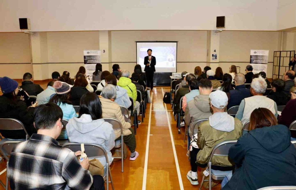 香港律師會與逾60名宏福苑受災居民直接交流。香港律師會圖片