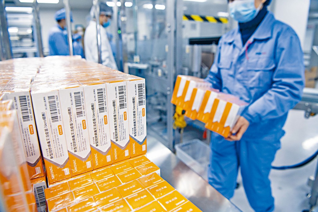 有长期病患长者接种疫苗后死亡，事件虽然由专家论证认为与打疫苗无关，但已令市民接种的热情有了降温迹象。资料图片