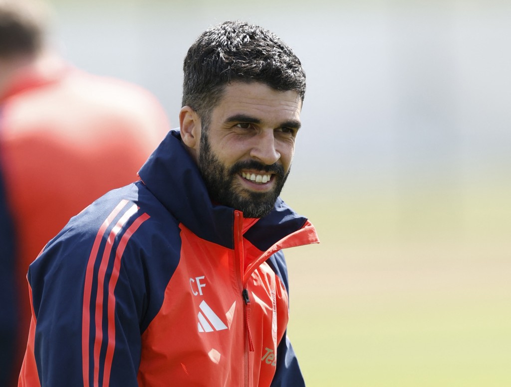 卡路士費南迪斯今季令曼聯的死球威力大增。網上圖片