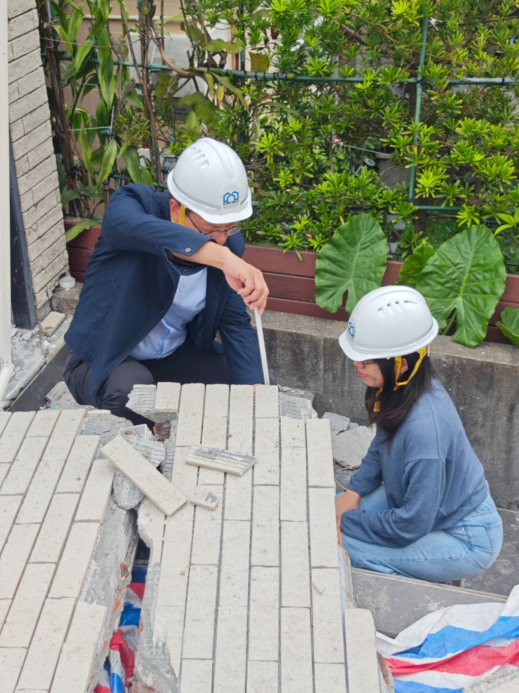 屋宇署在意外發生後已立即派員視察,確認剩餘的圍牆沒有明顯危險。屋宇署FB圖片 屋宇署在意外發生後已立即派員視察,確認剩餘的圍牆沒有明顯危險。屋宇署FB圖片