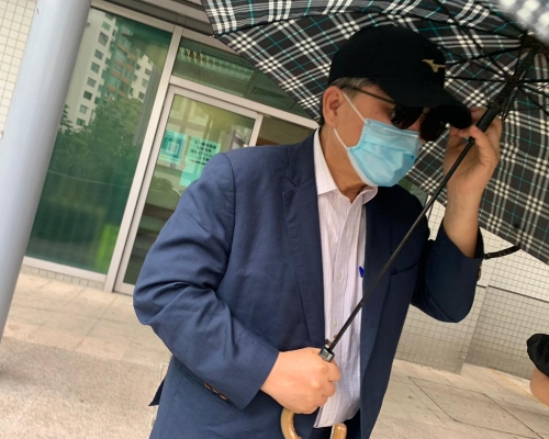 被告關國安。