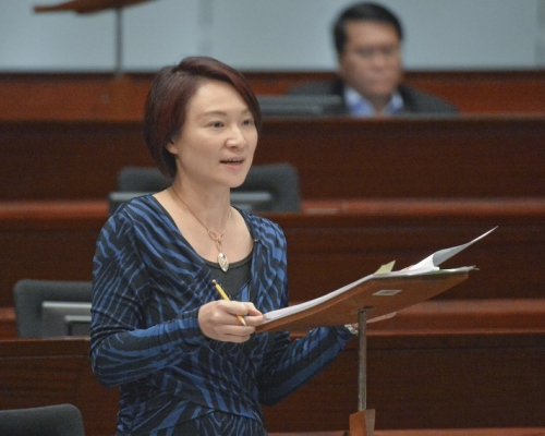 李慧琼稱,中國鐵路總公司會致力降低相關手續費。資料圖片