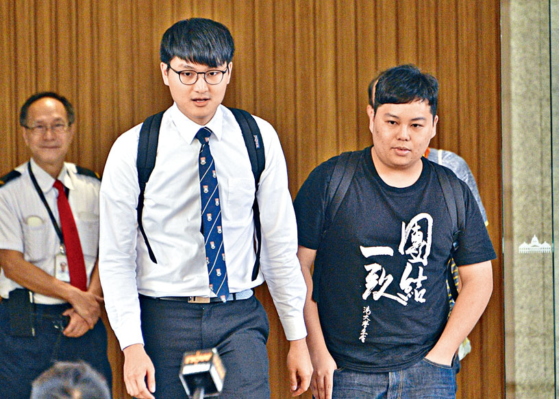 馮敬恩及李峰琦二人罪成，獲保釋候判。