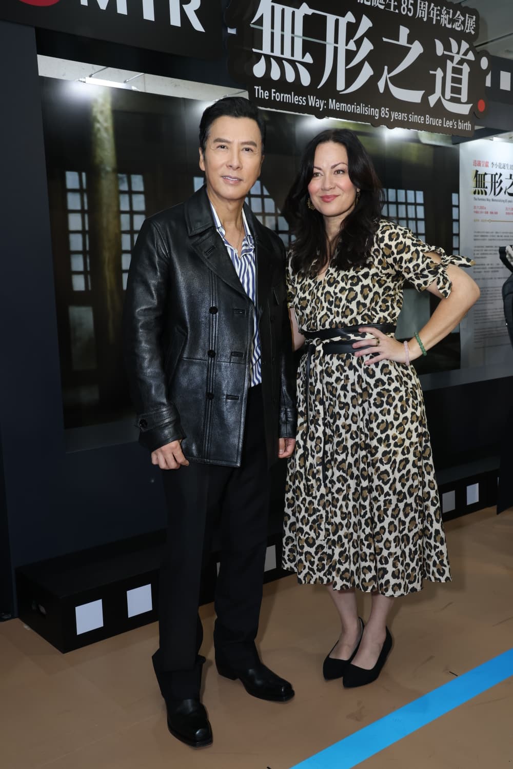 甄子丹、李小龍女兒李香凝出席《李小龍誕生85周年紀念展:無形之道》揭幕禮。 甄子丹、李小龍女兒李香凝出席《李小龍誕生85周年紀念展:無形之道》揭幕禮。