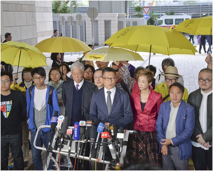 九子均持有高學歷。