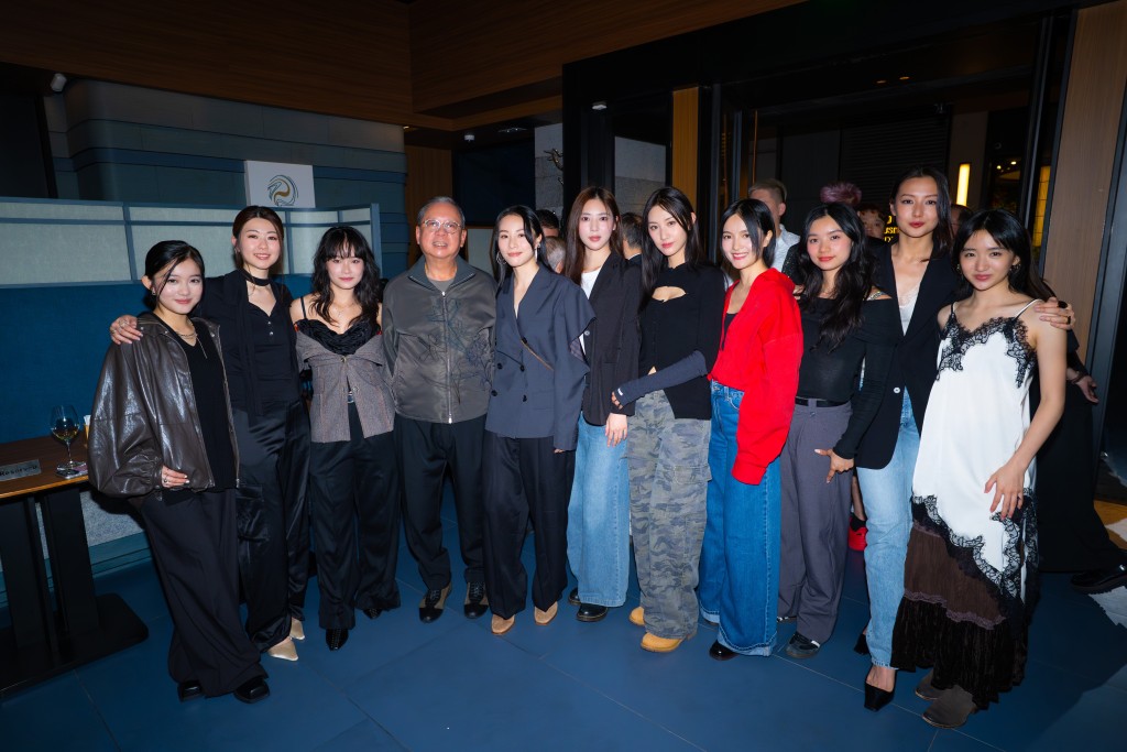 現場星光熠熠非常熱鬧。